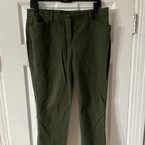 Worthington Petite 10p Women’s Green Zipper Down Pants Pockets waist 32”, inseam